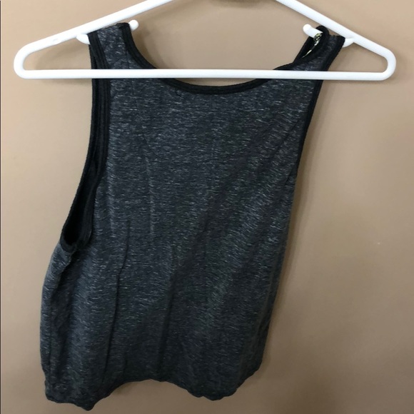 On The Byas gray tank - Picture 3 of 3